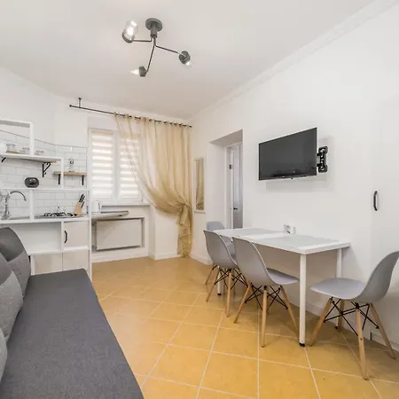 Uspenska Near Sea And Center Of City Apartment *